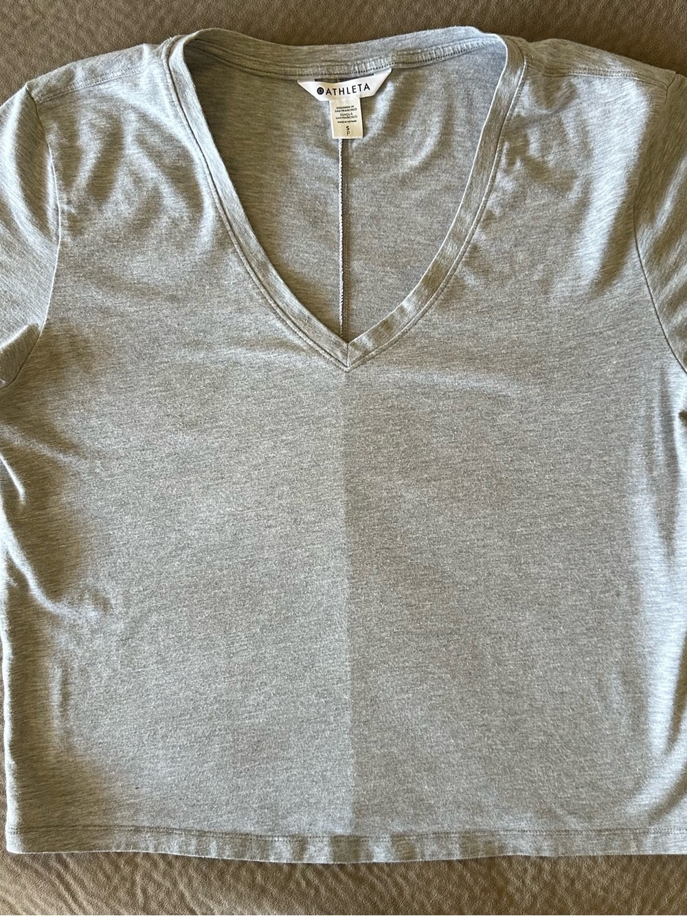 Athleta Light Heather Gray V-Neck Short Sleeve Tee